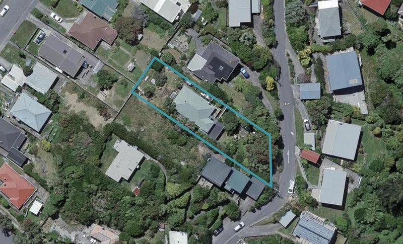 11 Dominion Park Street, Johnsonville, Wellington - Carousel 1