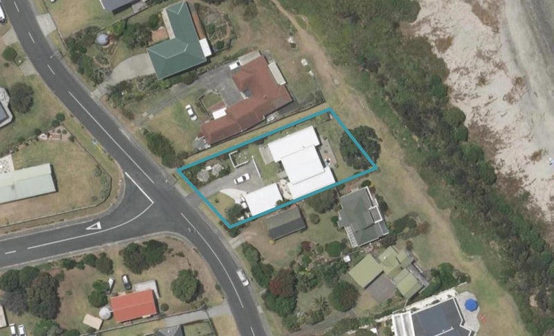 23 Robert Street, Mangawhai Heads, Mangawhai - Carousel 1