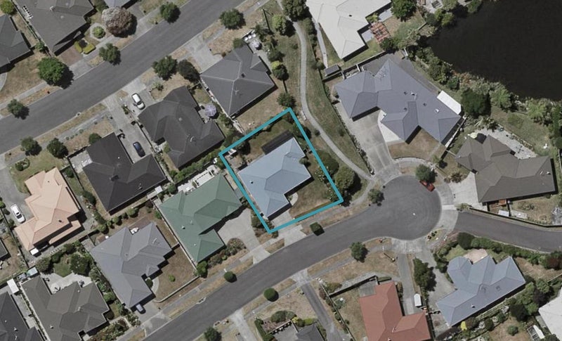 11 Monarch Place, Paraparaumu Beach, Paraparaumu - Carousel 1