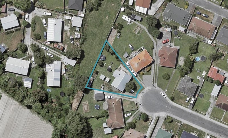 11 Matene Place, Otaki - Carousel 1