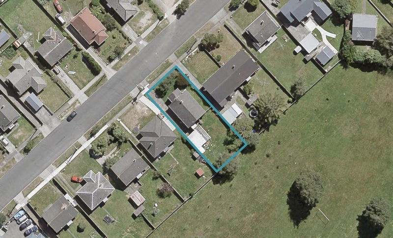 130 Reynolds Street, Taita, Lower Hutt - Carousel 1
