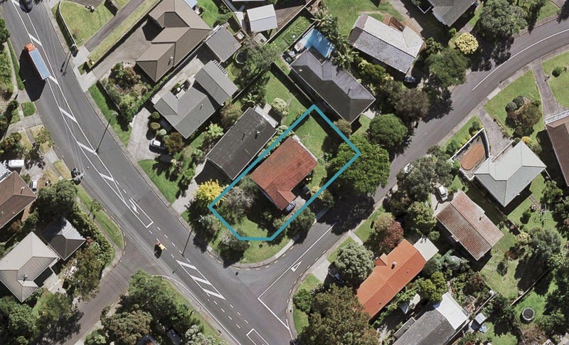 2 Marywil Crescent, Hillcrest, Auckland - Carousel 1