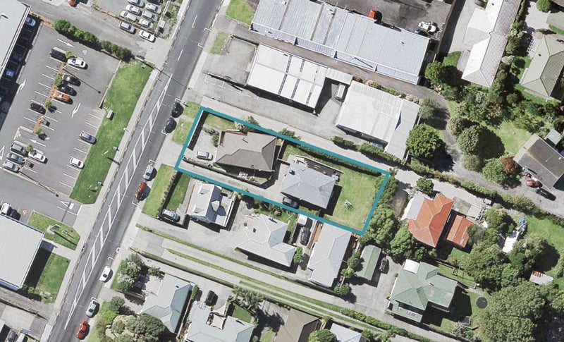 2/210 Moore Street, Howick, Auckland - Carousel 1