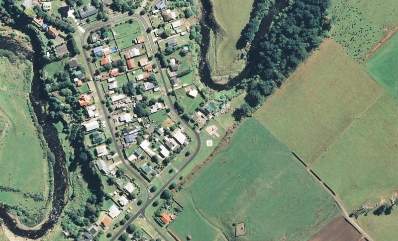 2 Kawei Road, Ohawe, Hawera - Carousel 1