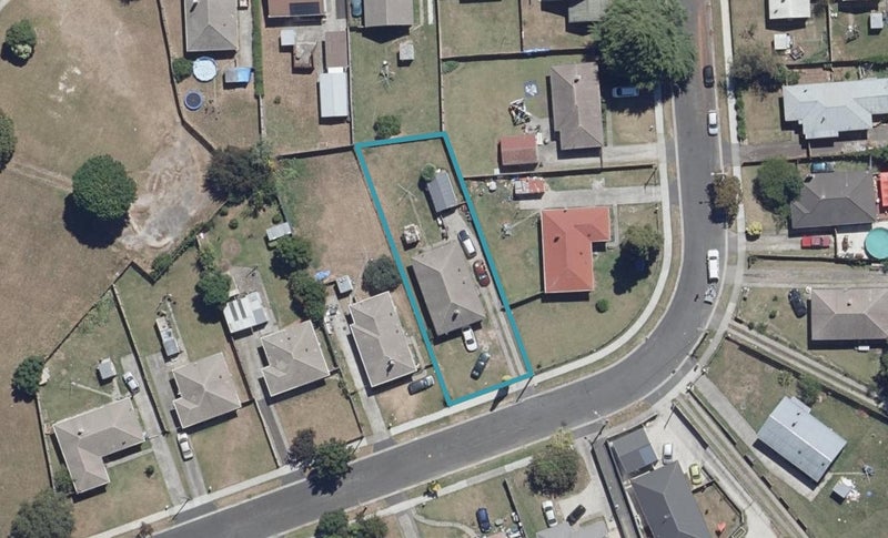 15 Eliot Street, Enderley, Hamilton - Carousel 1