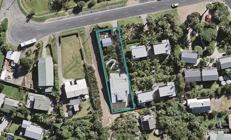 62 Palm Road, Palm Beach, Waiheke Island - Carousel 1