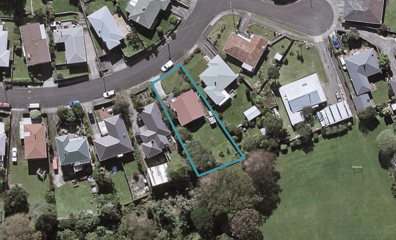 21 Essex Street, Vogeltown, New Plymouth - Carousel 1