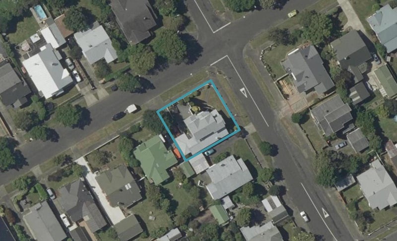 23 Aroha Street, Takaro, Palmerston North - Carousel 1
