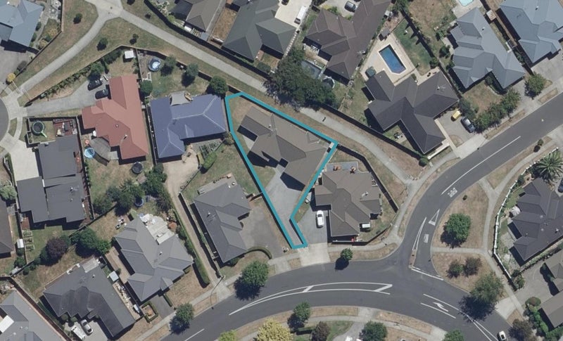 2B Wentworth Drive, Rototuna North, Hamilton - Carousel 1