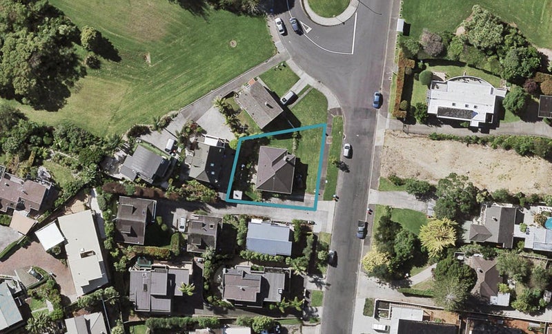 64 Rukutai Street, Orakei, Auckland - Carousel 1