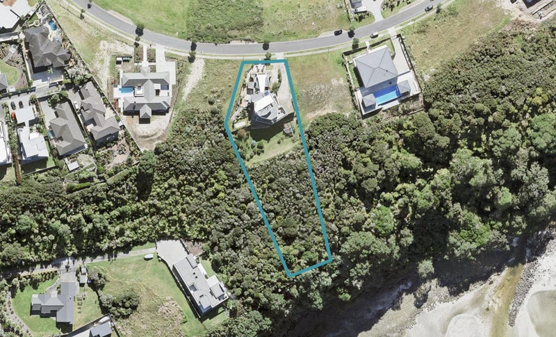 20 Balboa Drive, Matakatia, Whangaparaoa - Carousel 1