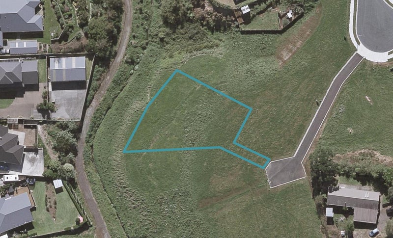 8 Grahams Lane, Bell Block, New Plymouth - Carousel 1