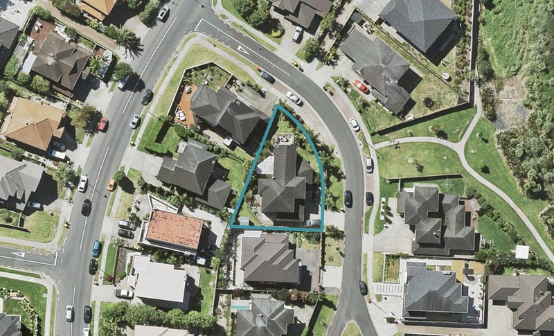 3 Lismore Way, Oteha, Auckland - Carousel 1