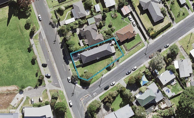 3/43 Tramway Road, Beach Haven, Auckland - Carousel 1