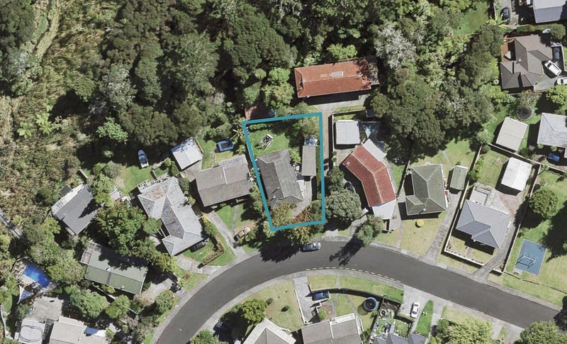 23 Onedin Place, Titirangi, Auckland - Carousel 1