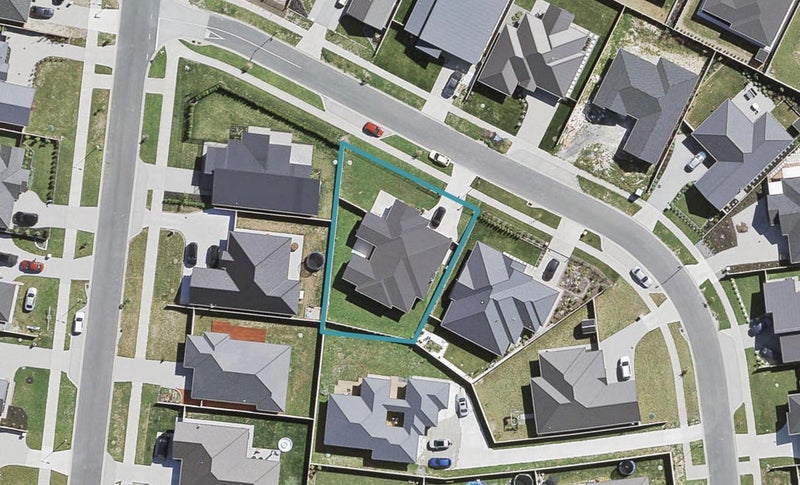 4 Remana Crescent, Huapai, Kumeu - Carousel 1