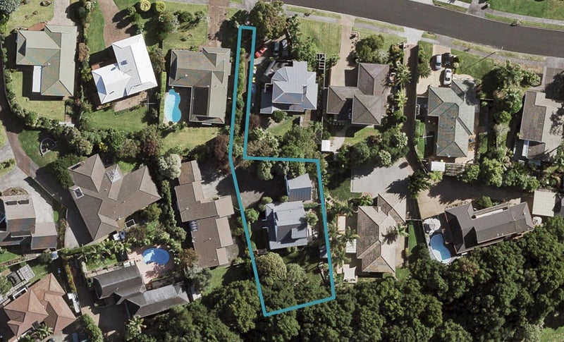 21 Kuripaka Crescent, The Gardens, Auckland - Carousel 1