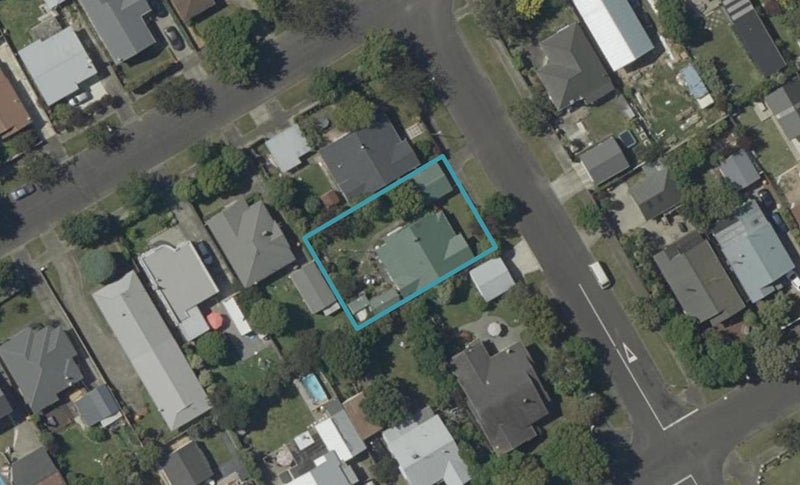 31 Aroha Street, Takaro, Palmerston North - Carousel 1