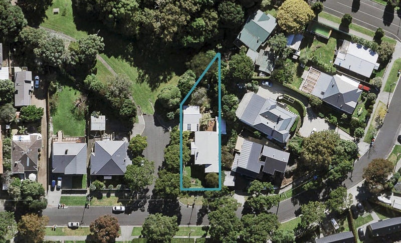9 Malvern Road, Morningside, Auckland - Carousel 1