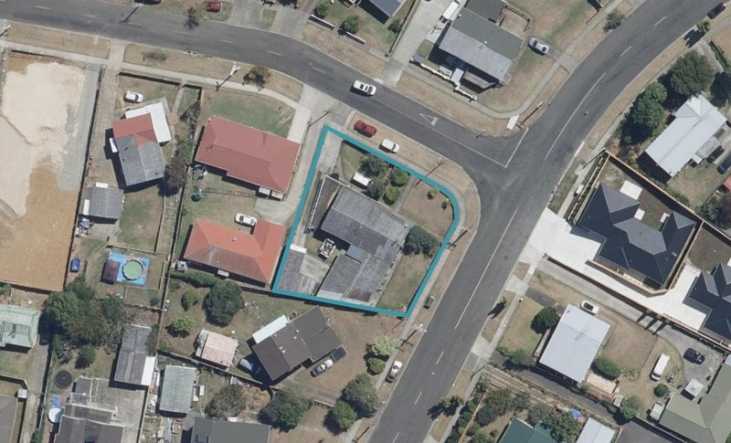2 McKay Drive, Temple View, Hamilton - Carousel 1