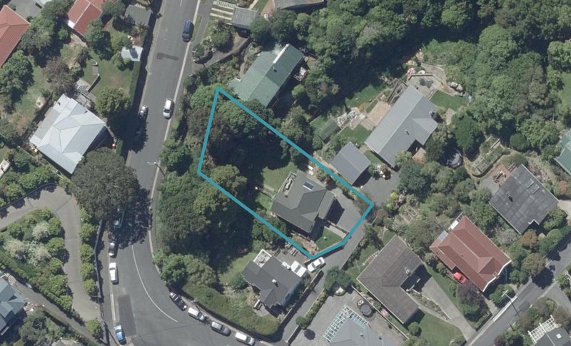 10 Spylaw Street, Maori Hill, Dunedin - Carousel 1