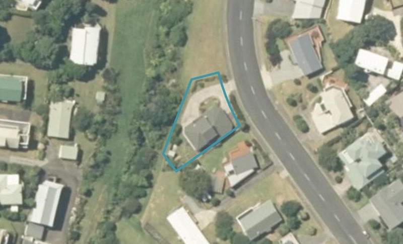 234 Onemana Drive, Whangamata - Carousel 1
