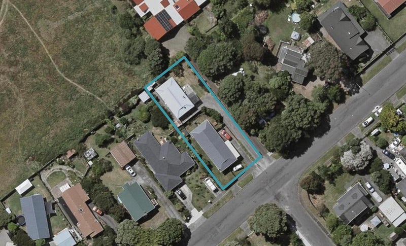 57A Queens Road, Waikanae Beach, Waikanae - Carousel 1