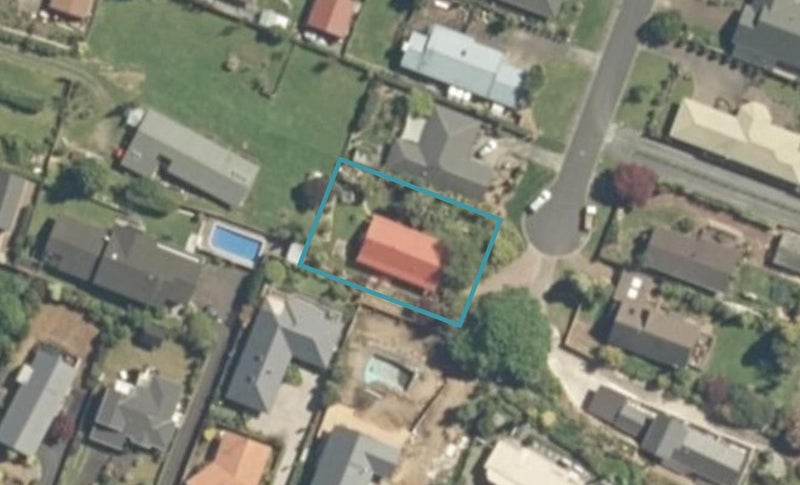 11 Fairburn Place, Leamington, Cambridge - Carousel 1
