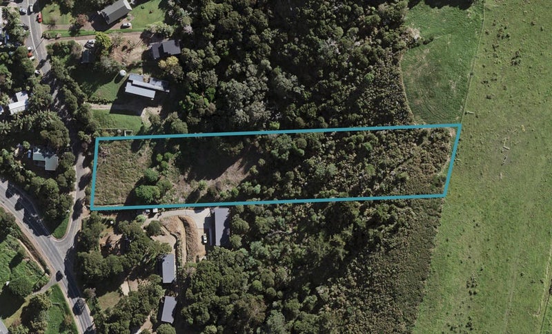 1B Erua Road, Ostend, Waiheke Island - Carousel 1
