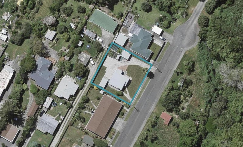 4 Anzac Road, Otaki - Carousel 1