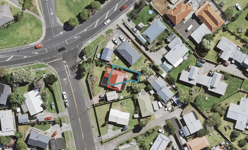 2B Marinich Drive, Ranui, Auckland - Carousel 1