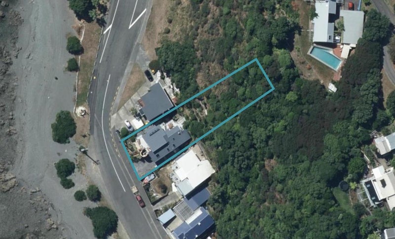 84 Moana Road, Plimmerton, Porirua - Carousel 1
