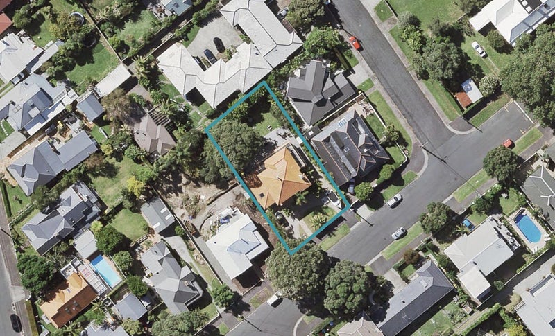 9 Matai Road, Devonport, Auckland - Carousel 1