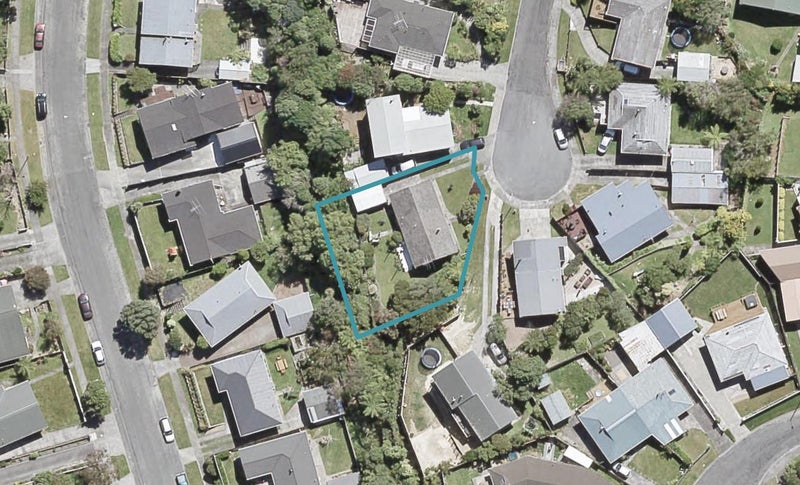 9 Otira Grove, Kelson, Lower Hutt - Carousel 1