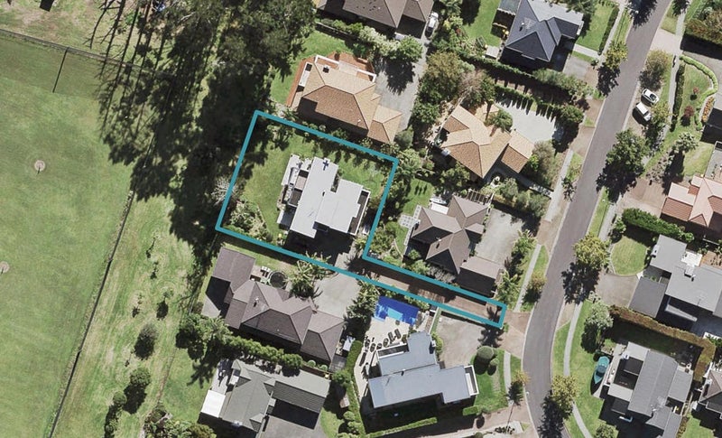 36 English Oak Drive, Schnapper Rock, Auckland - Carousel 1