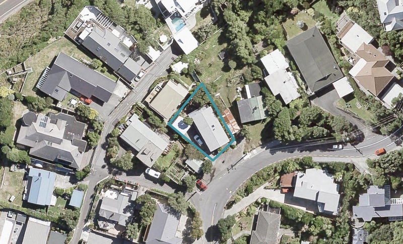 13 Howard Road, Point Howard, Lower Hutt - Carousel 1