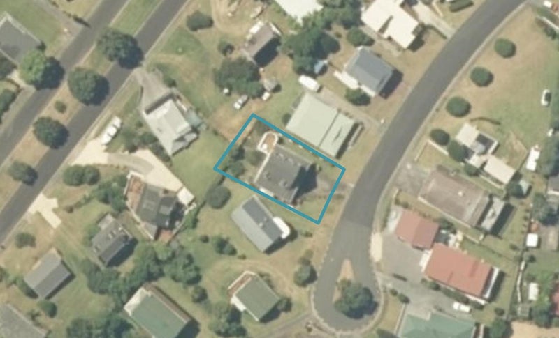 114 Titiro Place, Onemana, Whangamatā - Carousel 1