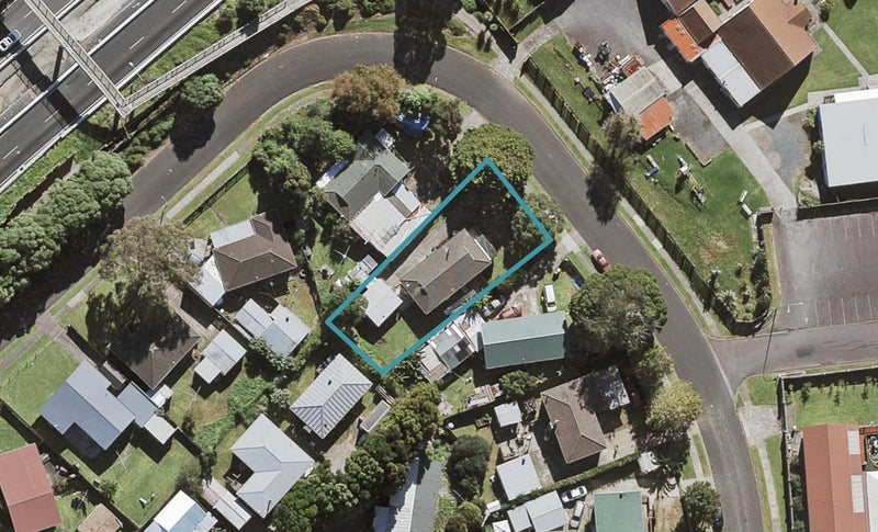 18 Killington Crescent, Mangere, Auckland - Carousel 1
