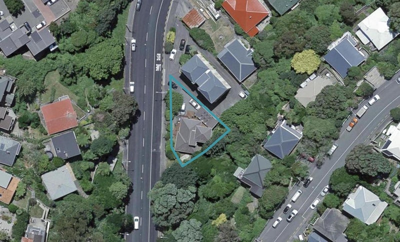 163 Glenmore Street, Kelburn, Wellington - Carousel 1