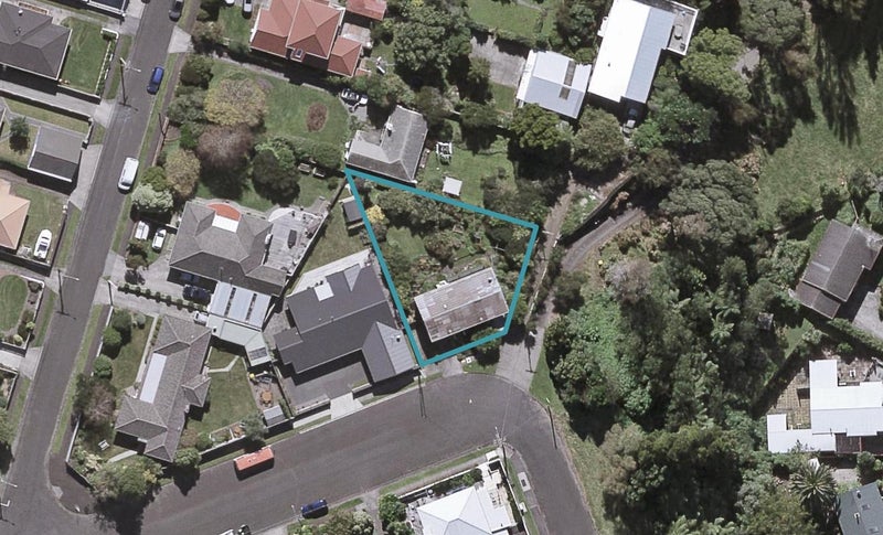 21 Oriental Street, Welbourn, New Plymouth - Carousel 1
