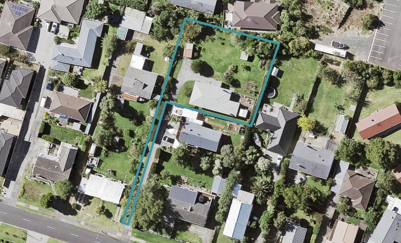 25 Gibraltar Street, Howick, Auckland - Carousel 1