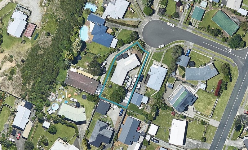5 Leonard Place, Gate Pa, Tauranga - Carousel 1