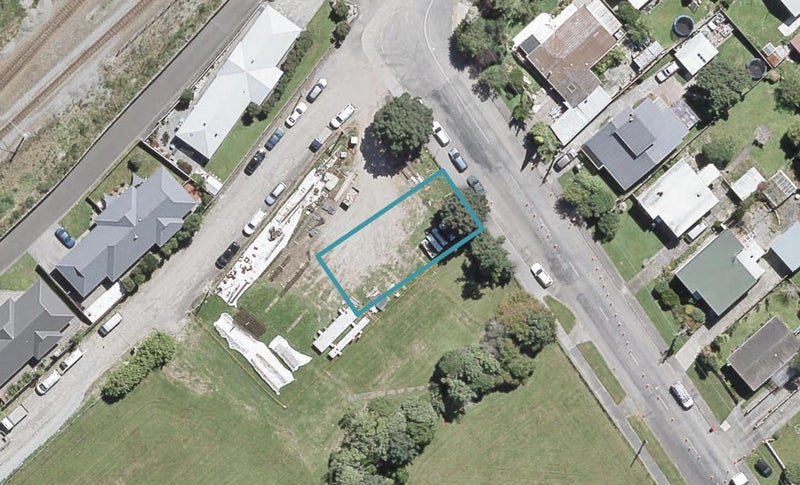 17 Ford Road, Manor Park, Lower Hutt - Carousel 1