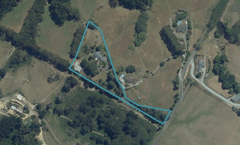 134 Maisey Road, Redwood Valley - Carousel 1