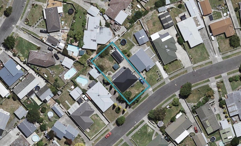 15 Davidson Avenue, Pirimai, Napier - Carousel 1