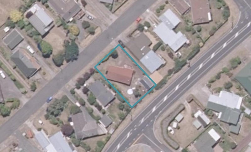 11 Shera Street, Acacia Bay, Taupo - Carousel 1