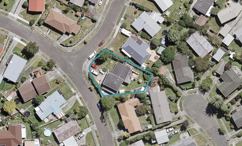 66 Pasadena Crescent, Totara Park, Upper Hutt - Carousel 1