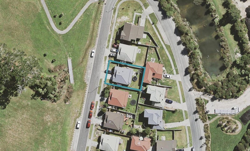 13 Tuck Nathan Drive, Glen Eden, Auckland - Carousel 1