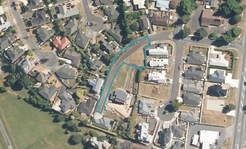 3 Bernadette Street, Brown Owl, Upper Hutt - Carousel 1