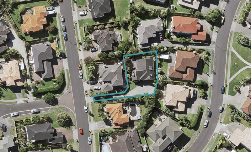 13 Killybegs Drive, Pinehill, Auckland - Carousel 1